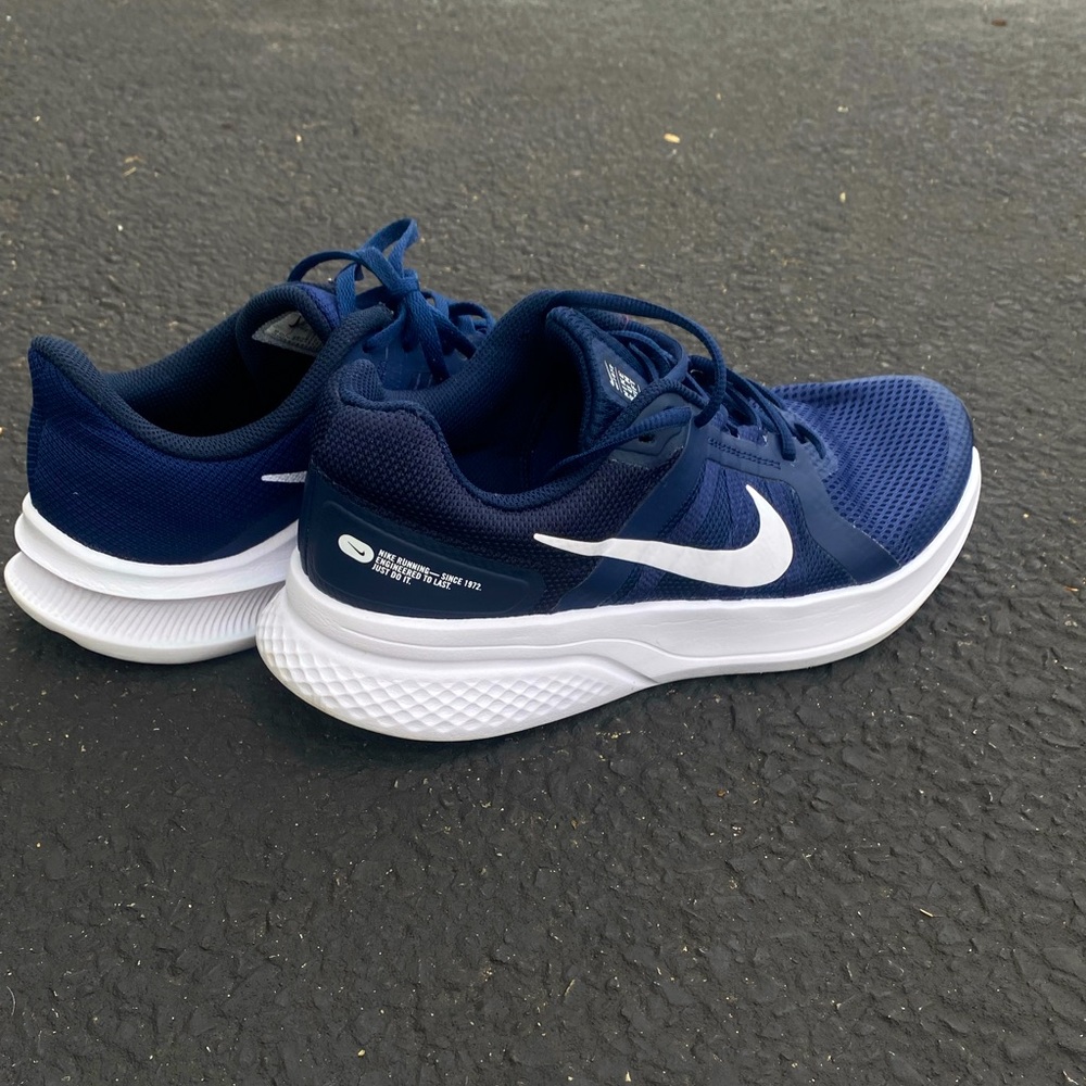 Men’s Dark Blue Nikes